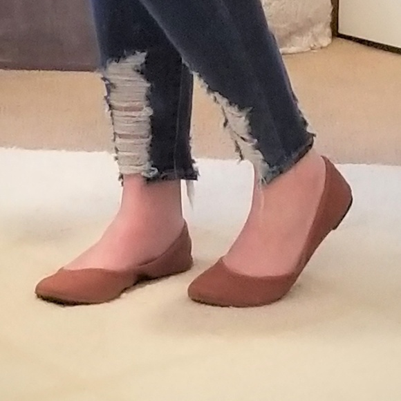 Emmie flat Clearance